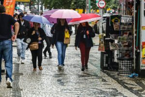 Pedrestes Chuva